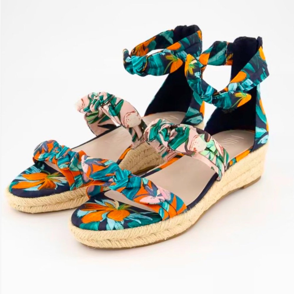 Nine West Allegro Floral Espadrille Wedge Size 7 NEW